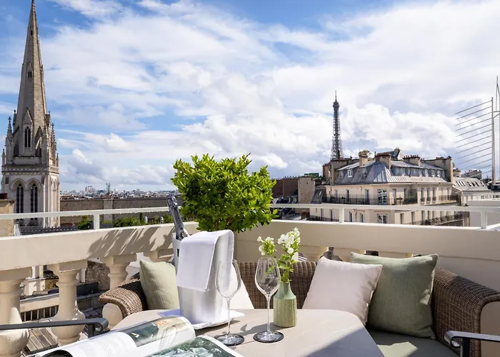 De Sers Champs Elysees Paris