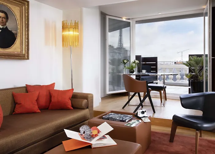 De Sers Champs Elysees 5* Paris