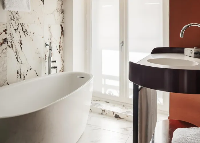 Hotel De Sers Champs Elysees 5*