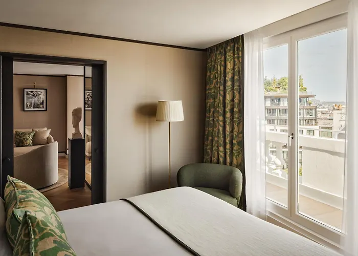 De Sers Champs Elysees 5* Parijs