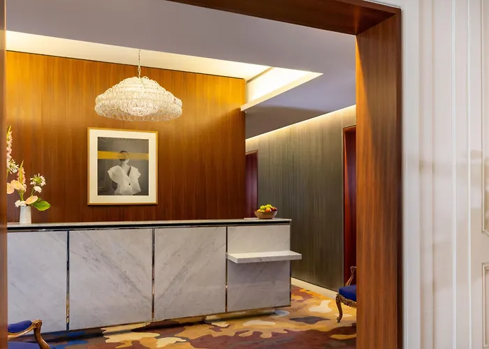 Hotel De Sers Champs Elysees Parijs