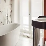 Hotel De Sers Champs Elysées 5*