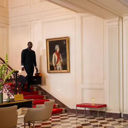 Hotel De Sers Champs Elysees 5*