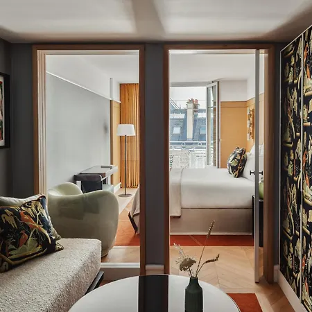 De Sers Champs Elysees 5* Párizs