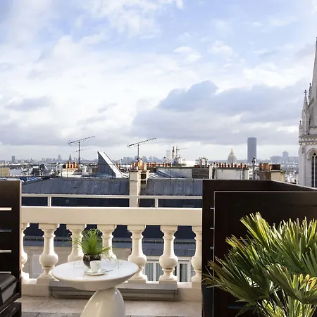 オテル ドゥ セール シャンゼリゼ