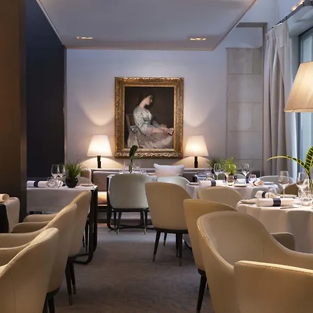 オテル ドゥ セール シャンゼリゼ