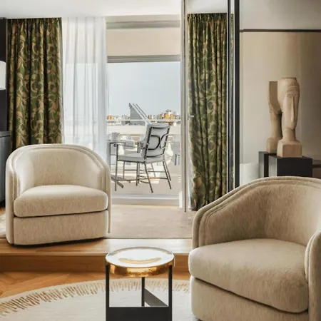 De Sers Champs Elysees 5* Paris