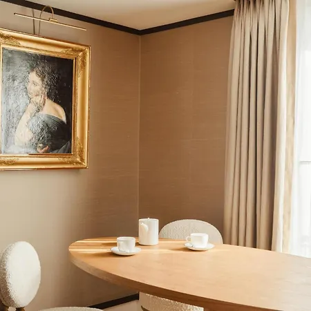 Hotel De Sers Champs Elysees Paris