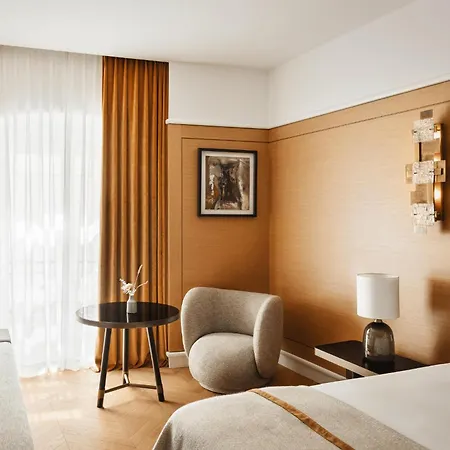 De Sers Champs Elysees 5* Paris