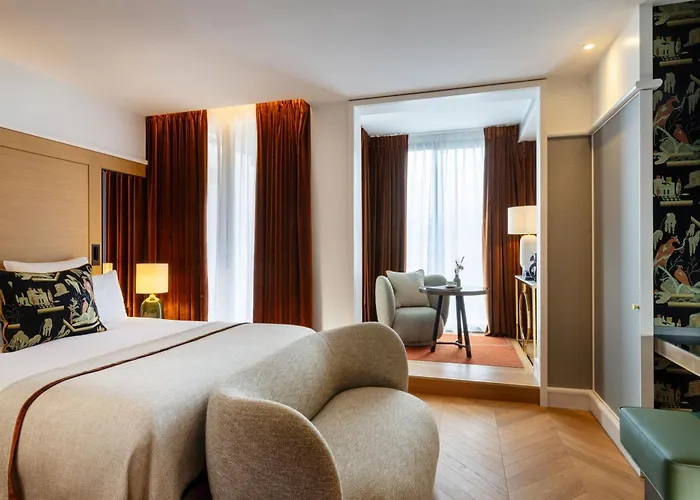 De Sers Champs Elysees 5* Párizs