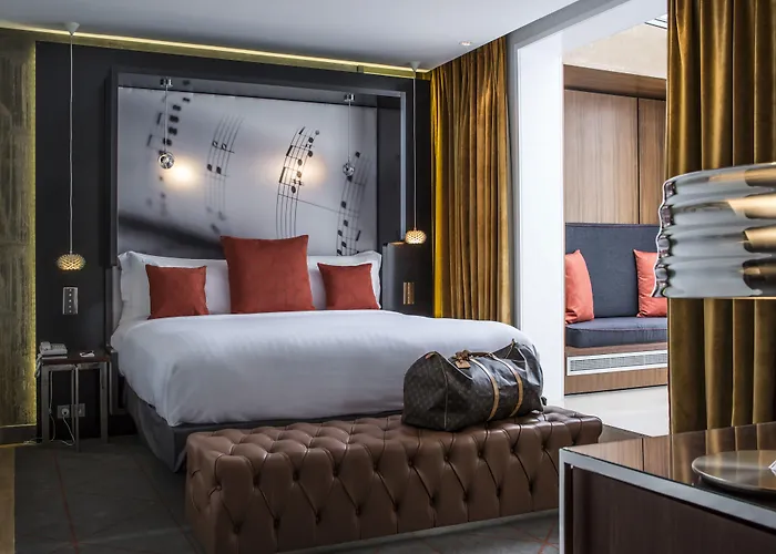 De Sers Champs Elysées Parigi