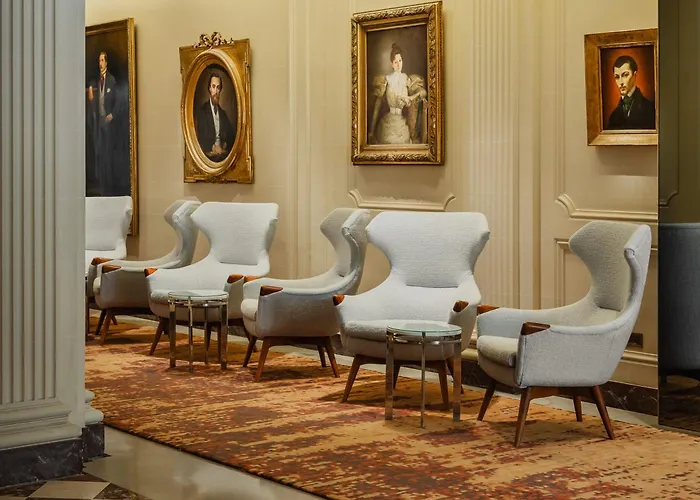 De Sers Champs Elysées 5* Parigi