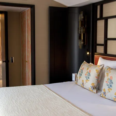 Hotel De Sers Champs Elysees 5*