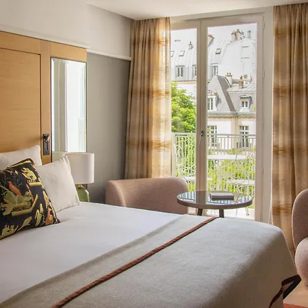 Hotel De Sers Champs Elysees 5*