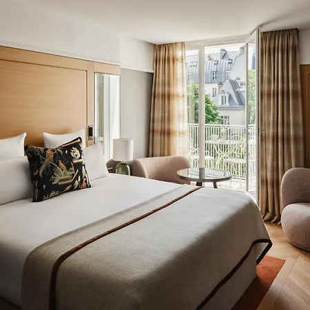 De Sers Champs Elysees Paris