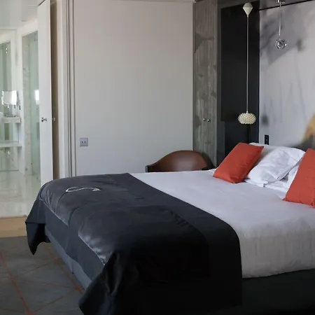 De Sers Champs Elysees Paris