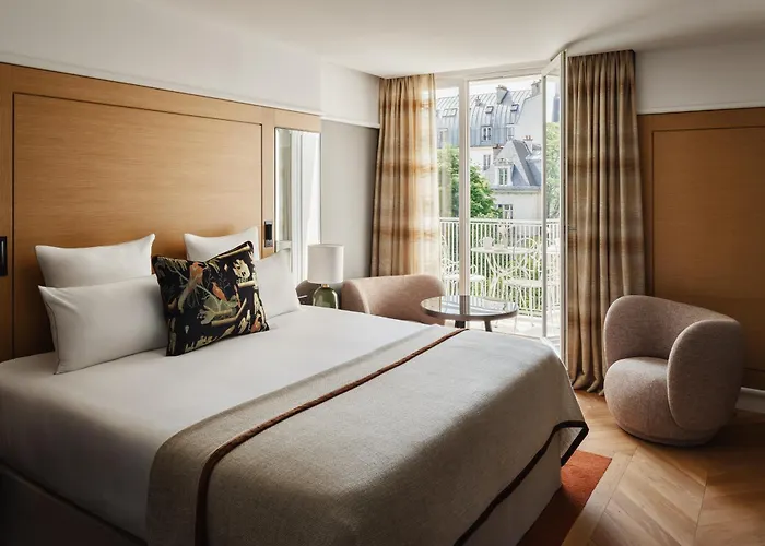 De Sers Champs Elysees Париж